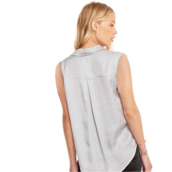 Chaser Silky Rolled Button Down Sleeveless Top Women’s Size Medium New w/ tags! - Picture 2 of 8